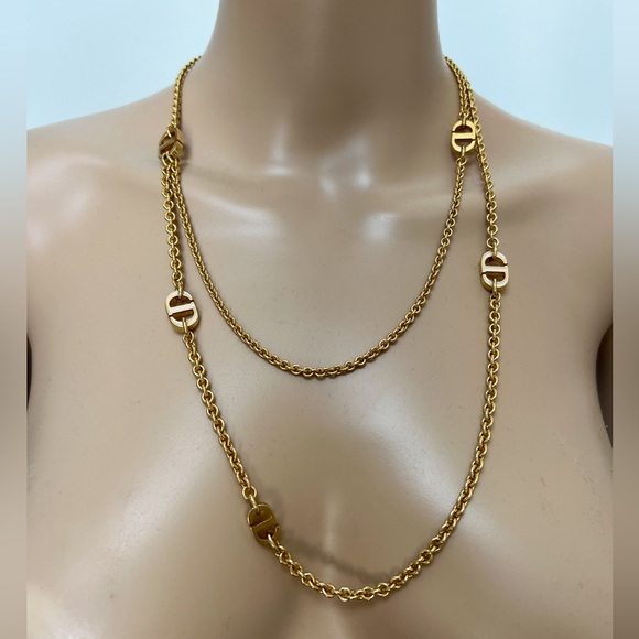 Christian Dior ⭐️ Golden Tone CD Logo Long Necklace + Gift Package - Picture 2 of 9